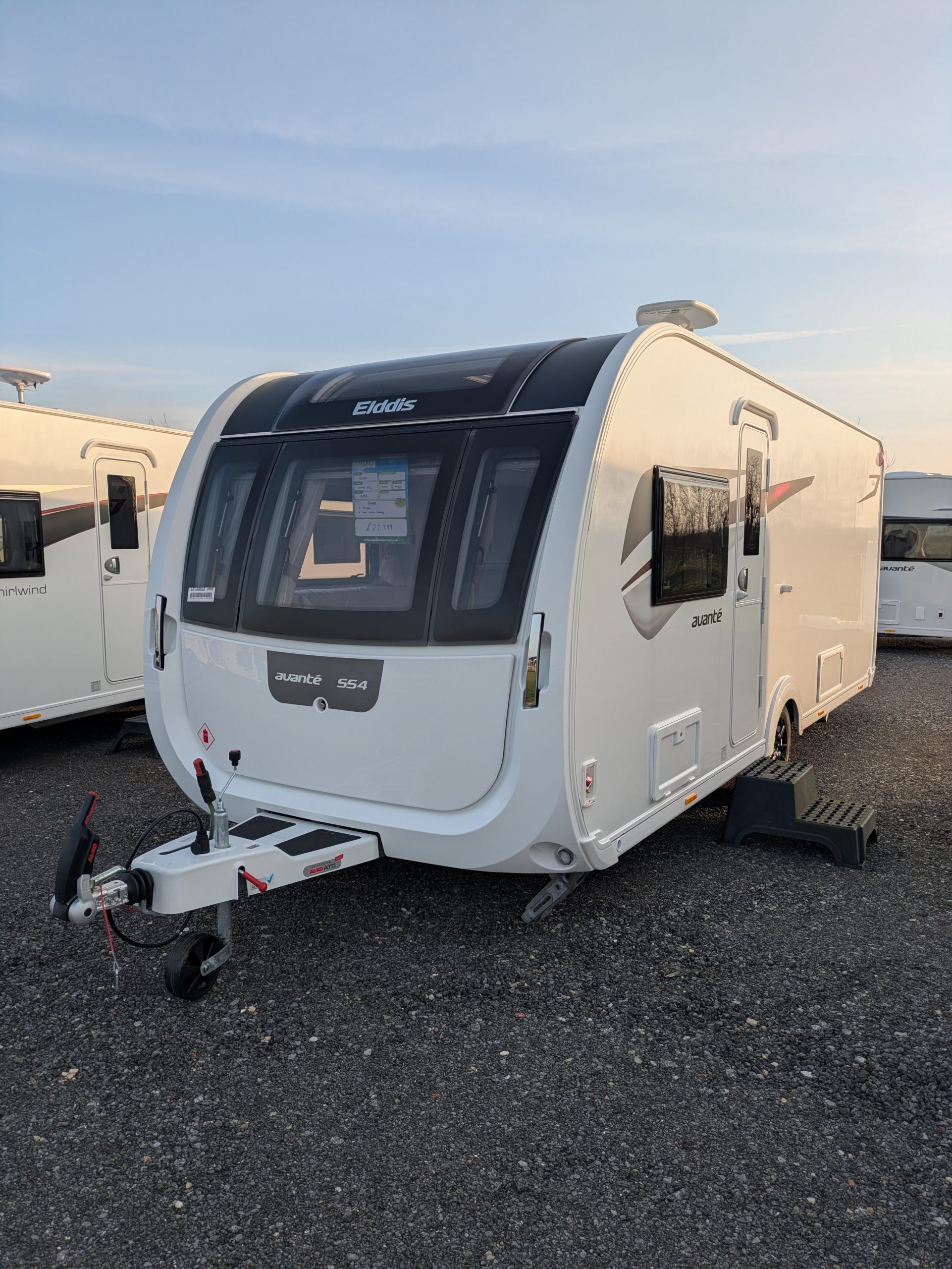 Elddis Avante 554. 2025 Model. **Free Motormover included**