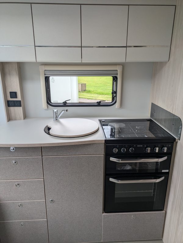Elddis Avante 860. New 2025 model - Image 11