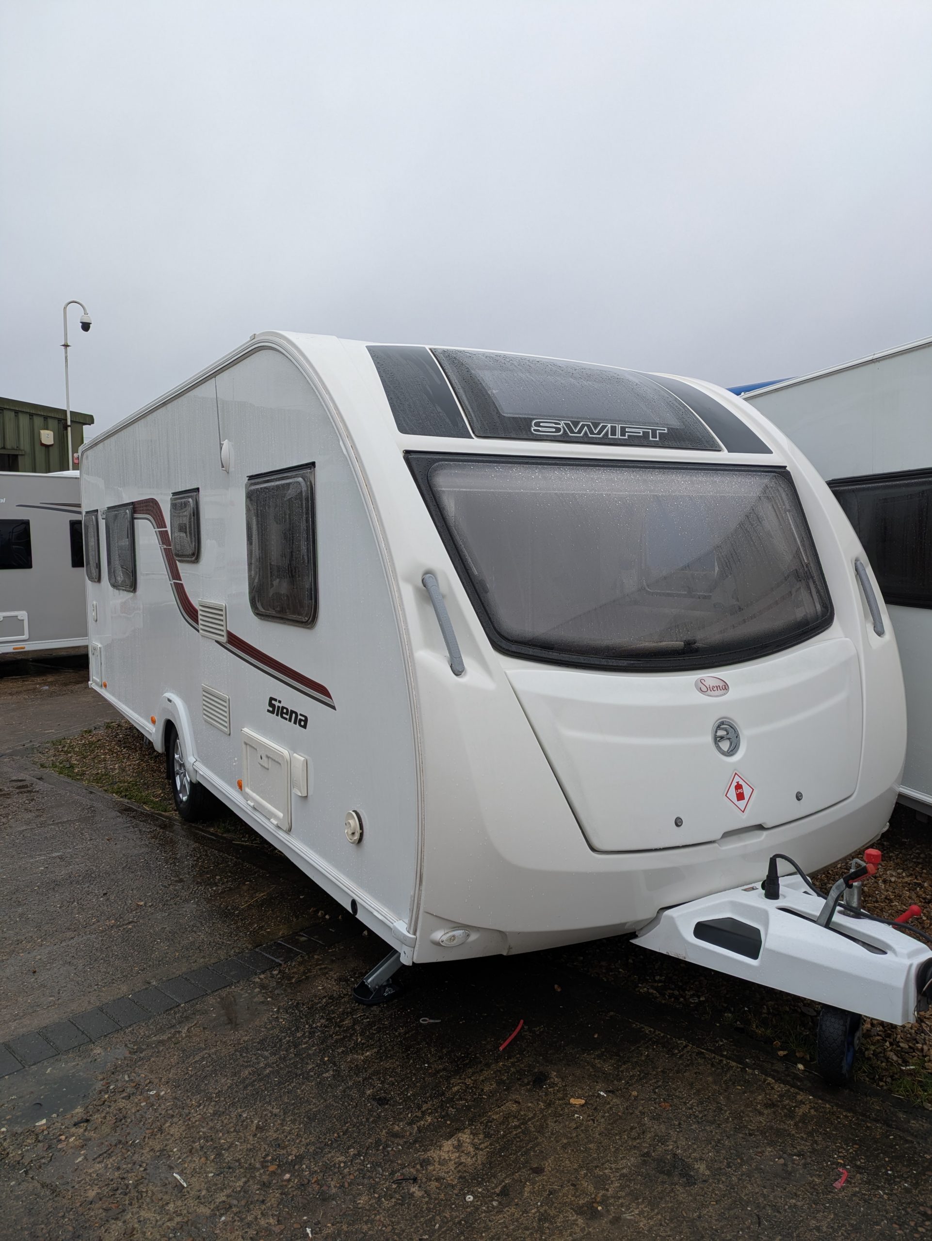 Swift Sienna 4SB 2015