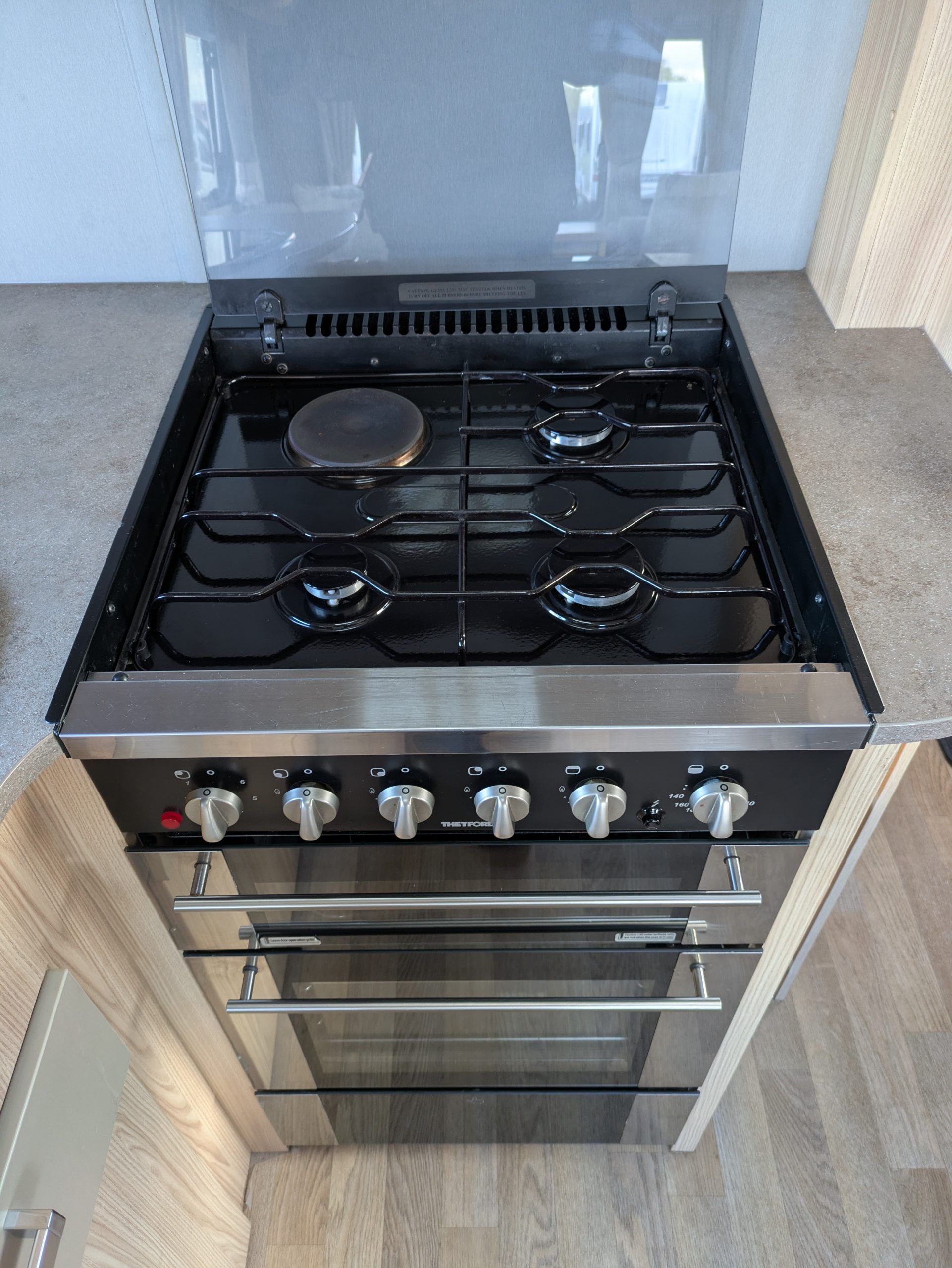 Coachman Pastiche 525/4 - Image 11