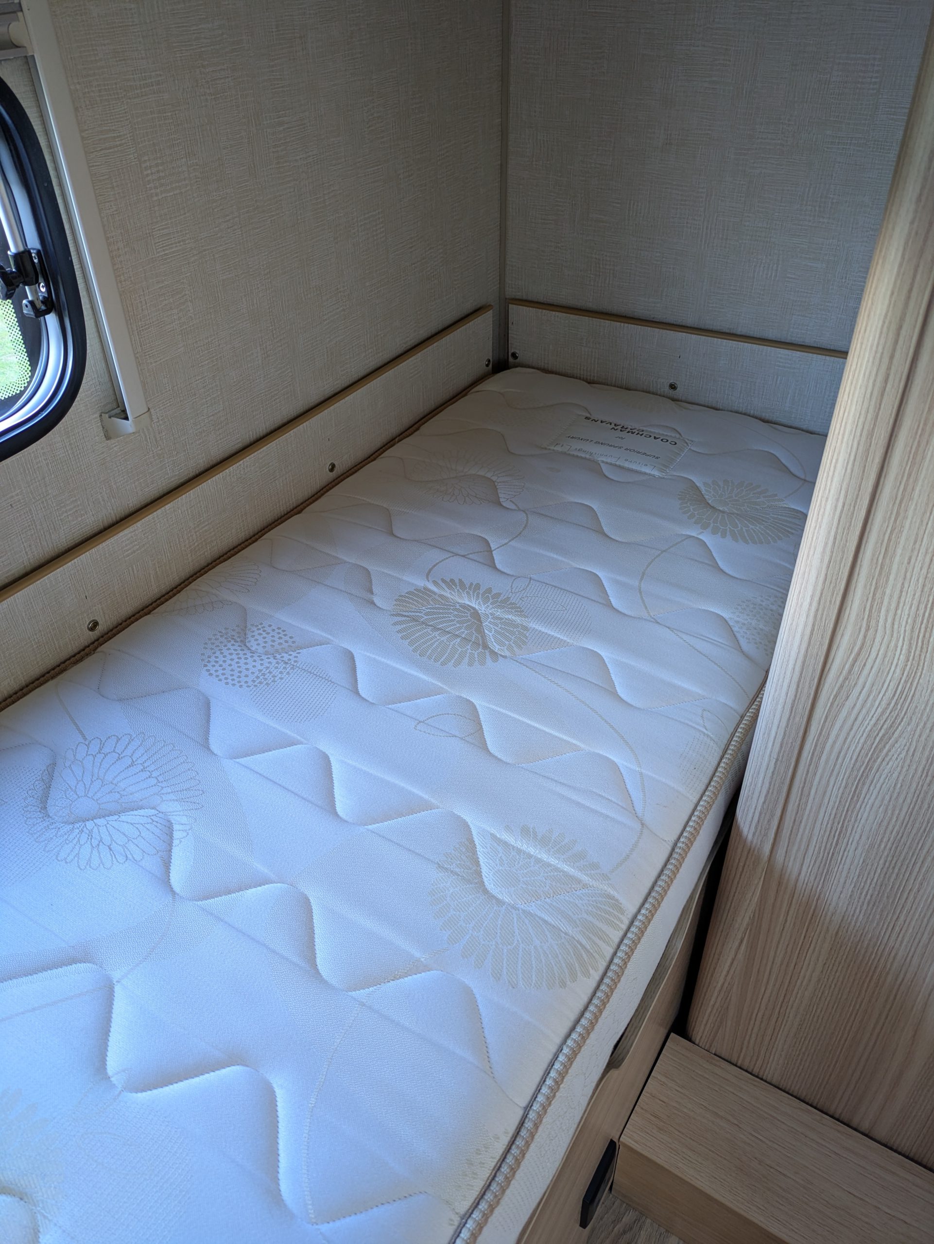 Coachman Pastiche 525/4 - Image 16