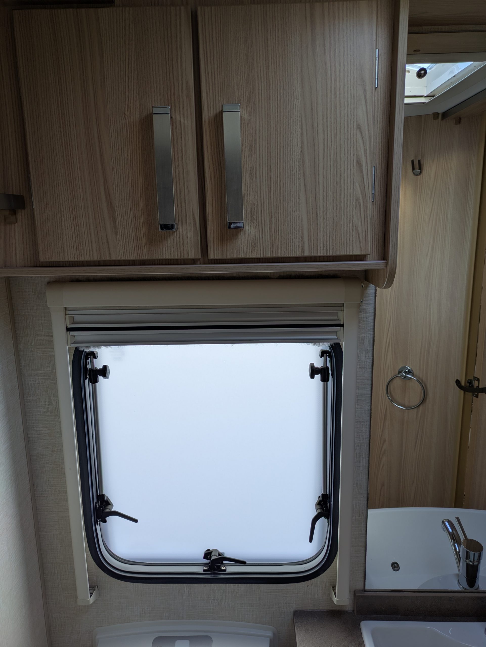 Coachman Pastiche 525/4 - Image 19