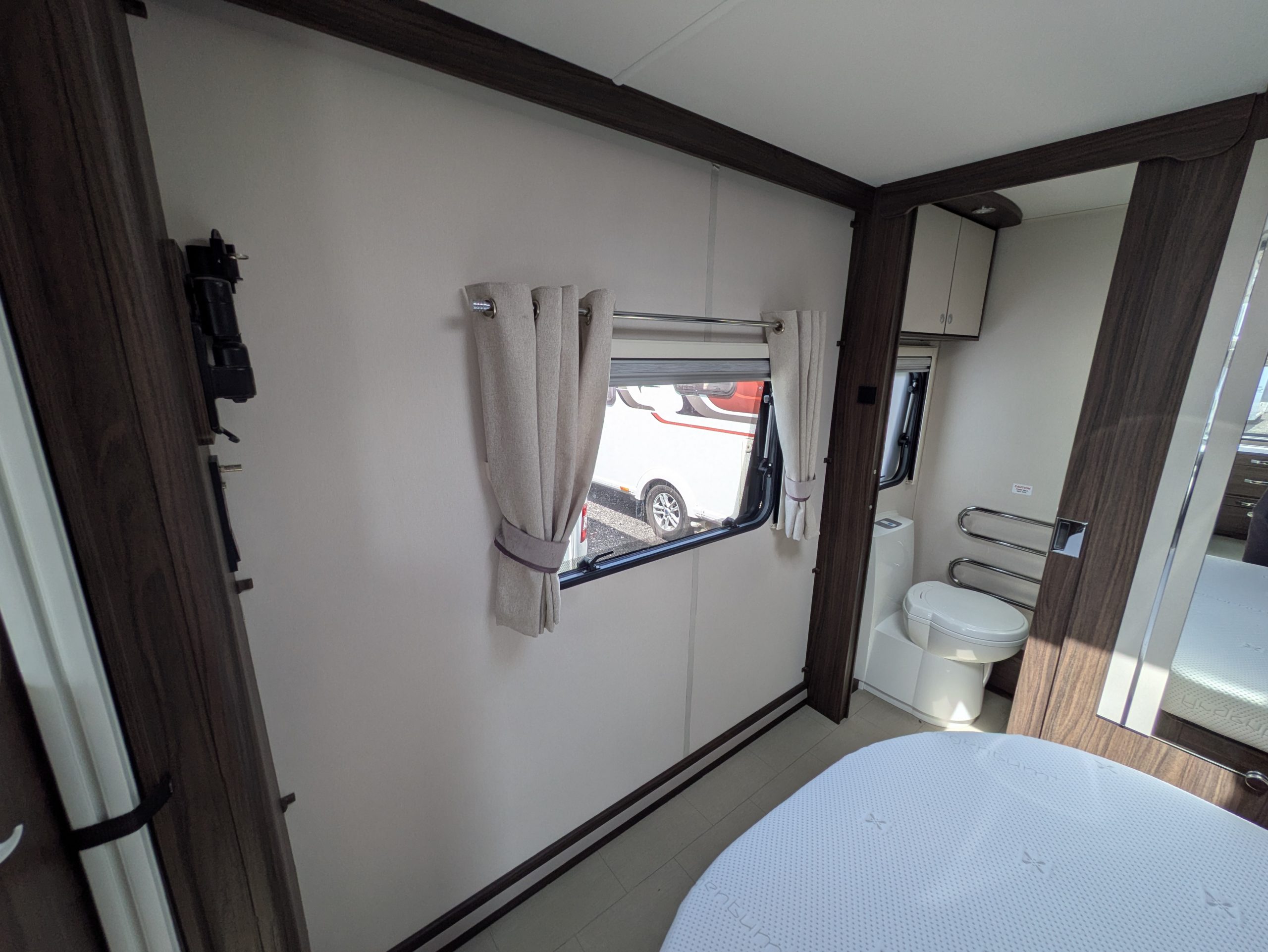 Elddis Affinity 554 - Image 13