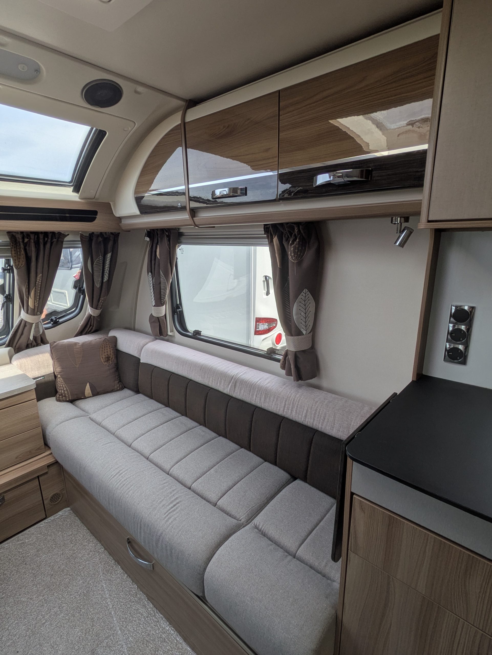 Swift Conqueror 650 - Image 7