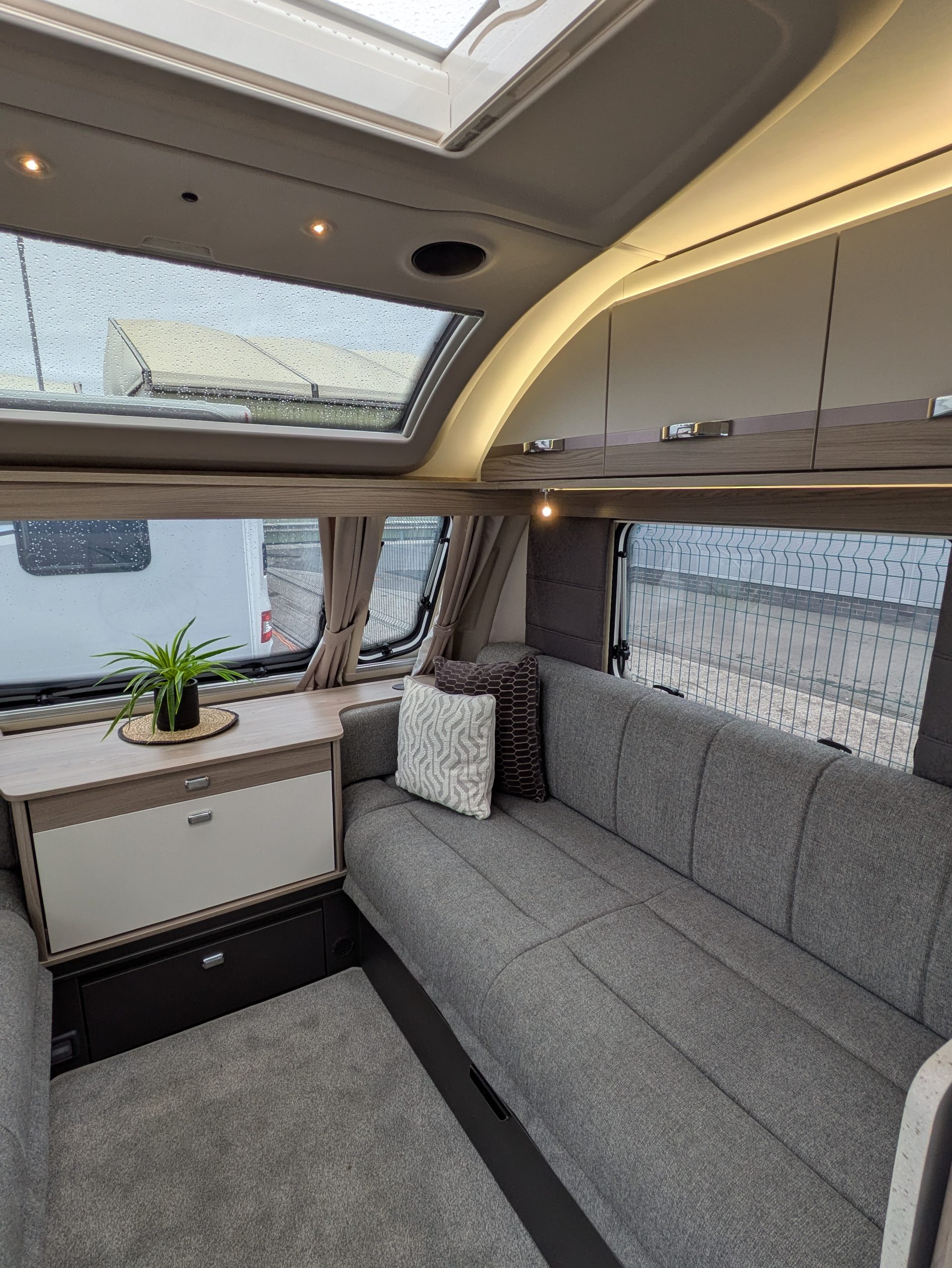 Swift Conqueror 645 Grande 2027 Model **Due in shortly** - Image 5