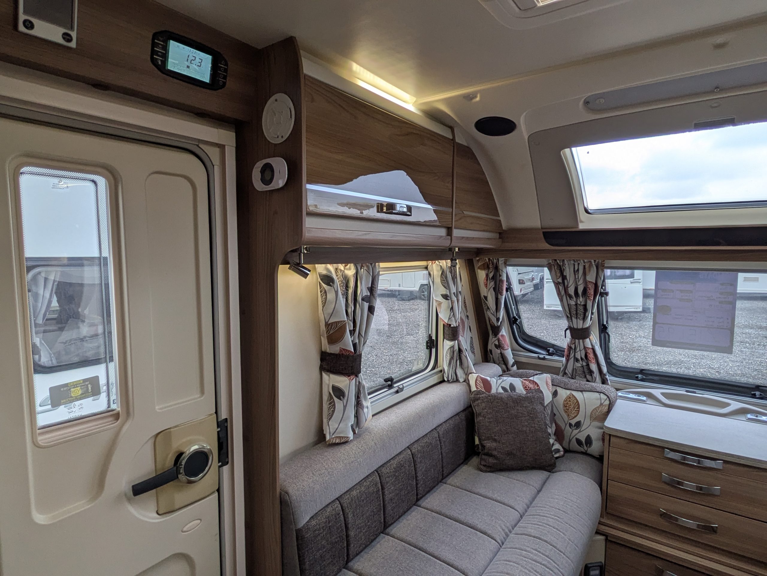 Swift Fairway 565 Platinum Edition - Image 5