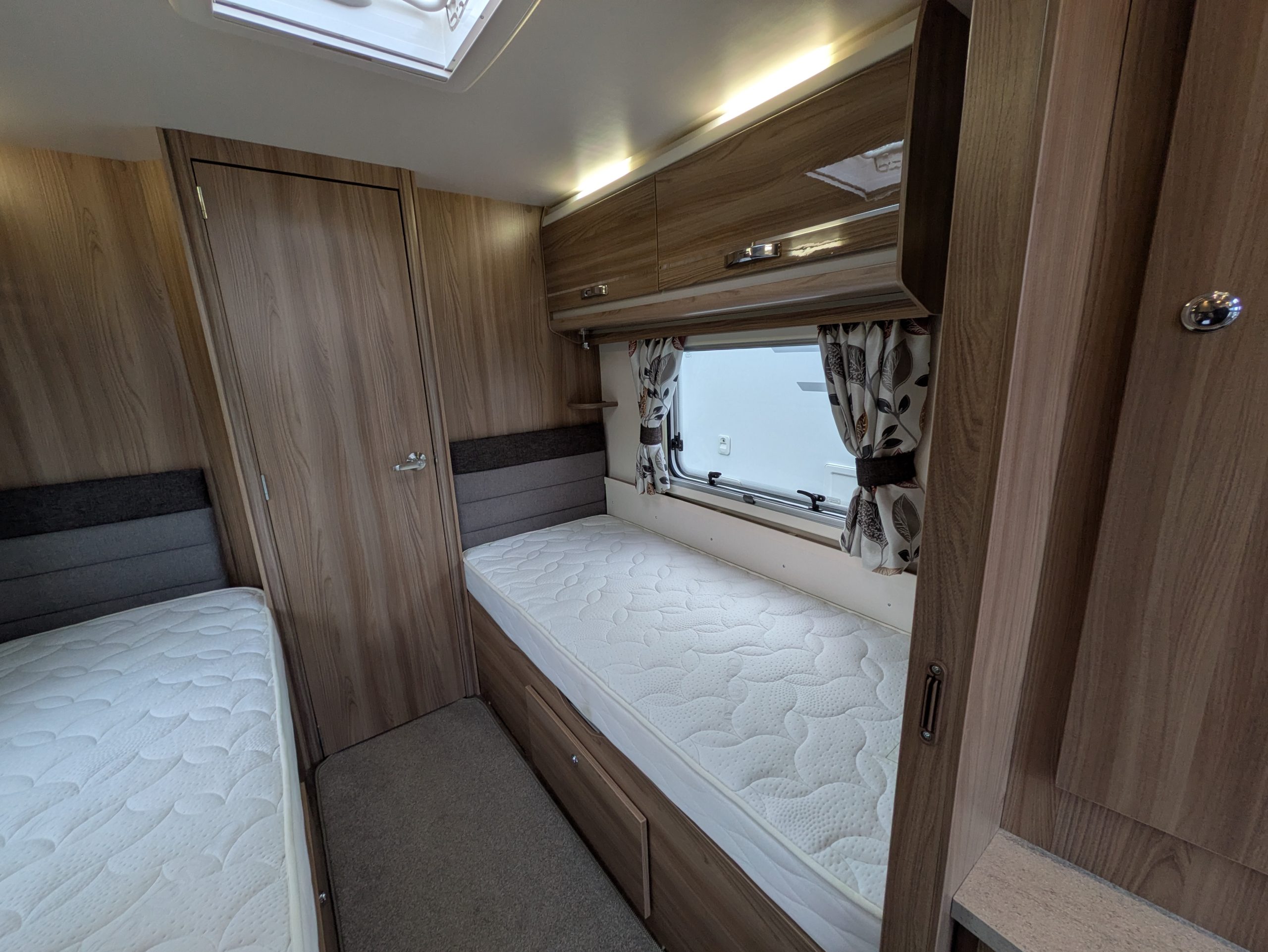 Swift Fairway 565 Platinum Edition - Image 11