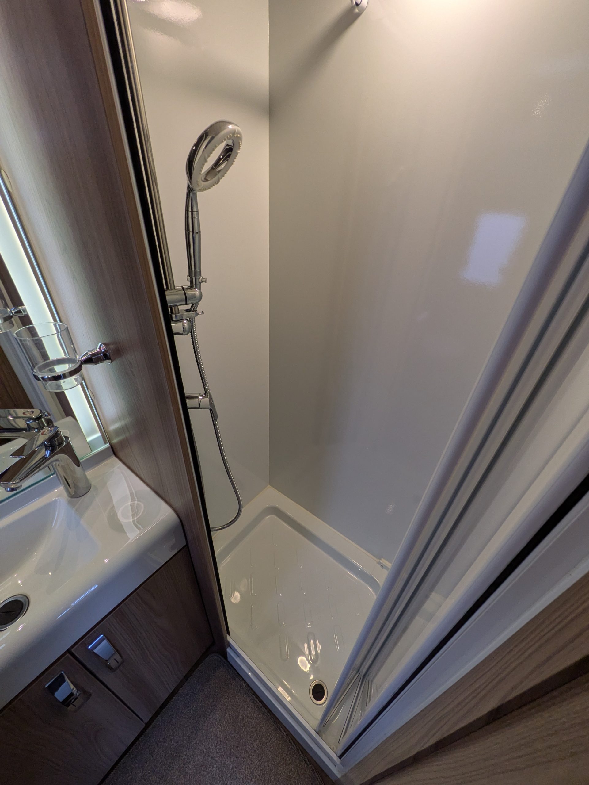 Swift Fairway 565 Platinum Edition - Image 18